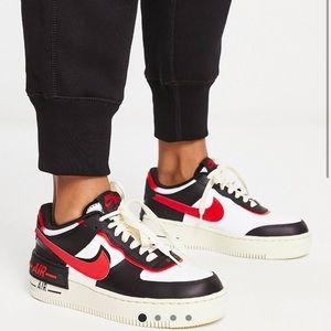 EUC NIKE AIR FORCE 1 SHADOW